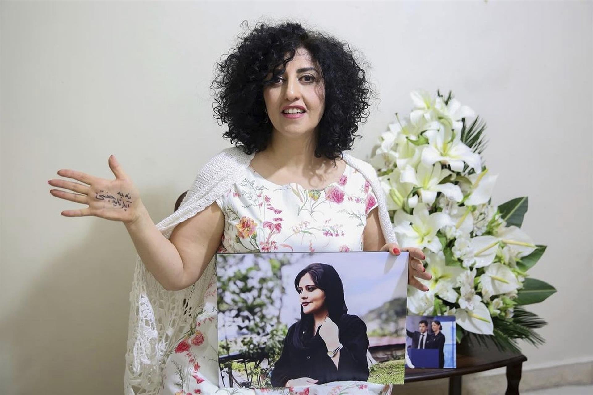 La premio Nobel de la Paz Narges Mohammadi.