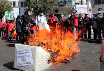 Colombianos atrapados en Bolivia piden