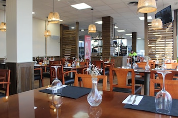 Interior del restaurante Área 280