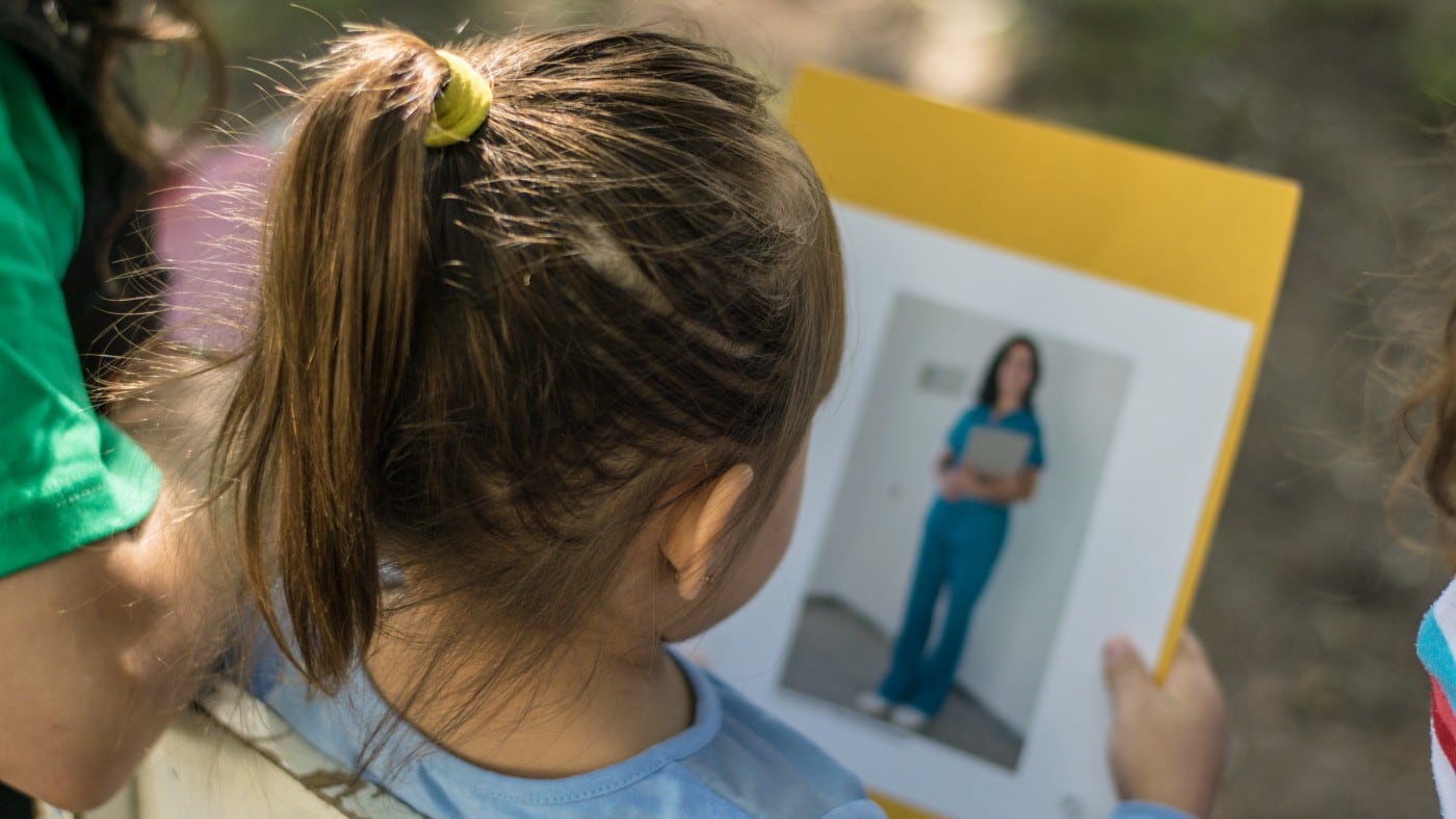 Una niña que asiste a un Club de Niños, uno de los programas del INAU en Uruguay, en una imagen de archivo (INAU)