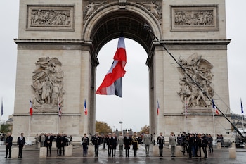 El Arco del Triunfo principal atracción durante las celebraciones. LUDOVIC MARIN/Pool via REUTERS