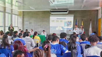 Alcaldía de Cali suspendió las clases presenciales en los colegios de la ciudad por la posesión presidencial de Abelardo de la Espriella: cuando opera la medida