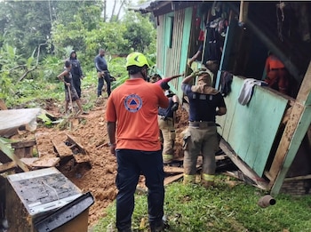 Los organismos de emergencia recomendaron evitar cruzar ríos o quebradas crecidas y mantenerse alejados de zonas con riesgo de deslizamientos. Tomada de Instagram