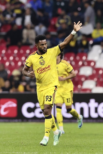 El colombiano Miguel Borja, de América, celebra un gol ante el Tijuana en el Estadio Banorte de la Ciudad de México. EFE/José Méndez
