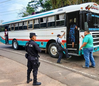 A nova prorrogação reforça o apoio jurídico à Polícia Nacional e às Forças Armadas no combate às gangues, em linha com o atual quadro jurídico. (Fonte: Polícia Nacional)