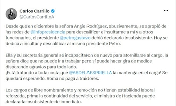 Carlos Carrillo, exdirector de la Unidad Nacional para la Gestión del Riesgo de Desastres (Ungrd), pidió la salida de Angie Rodríguez, directora del Fondo de Adaptación, después de que ella cuestionó al presidente Gustavo Petro por un nombramiento - crédito @CarlosCarrilloA/X