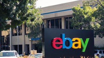 GameStop lanza una OPA de 47.335 millones sobre eBay