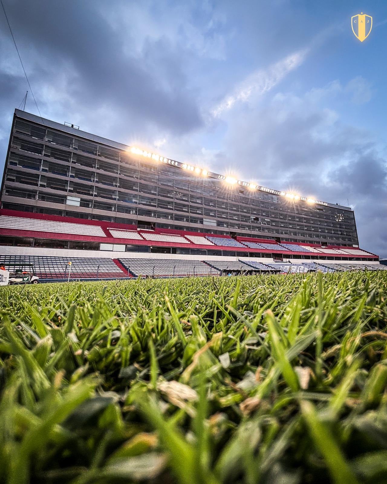 Boa colocação no estádio Gran Parque Central para Juventud x Medellín - crédito do Club Atlético Juventud