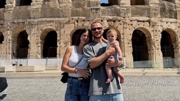 Así fue la escapada de Ailén Cova y Alexis Mac Allister a Roma: callecitas y atardeceres de cuento