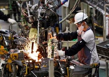 Mecánicos arreglaron un aumento de