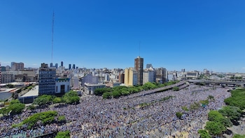 Al menos cuatro millones de