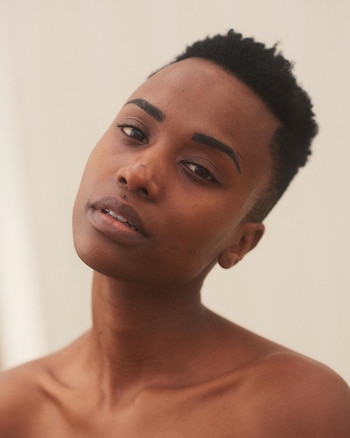 Zozibini Tunzi invitó a las