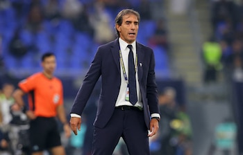 En el sistema de Guillermo Almada, Carlos deberá adaptarse al futbol mexicano con presión alta y trabajo sin balón. REUTERS/Ibraheem Al Omari