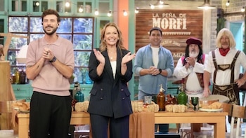 Carina Zampini regresó a La Peña de Morfi para celebrar junto a Diego Leuco sus 10 años: “Qué lindo estar de vuelta”