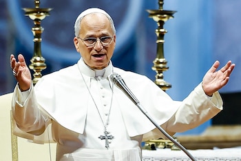 El papa León XIV habla durante la audiencia general semanal en la Basílica de San Pedro, en Ciudad del Vaticano, este miércoles 19 de agosto de 2026. EFE/EPA/ANGELO CARCONI