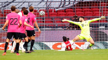 Gol de Edson Álvarez (Foto: