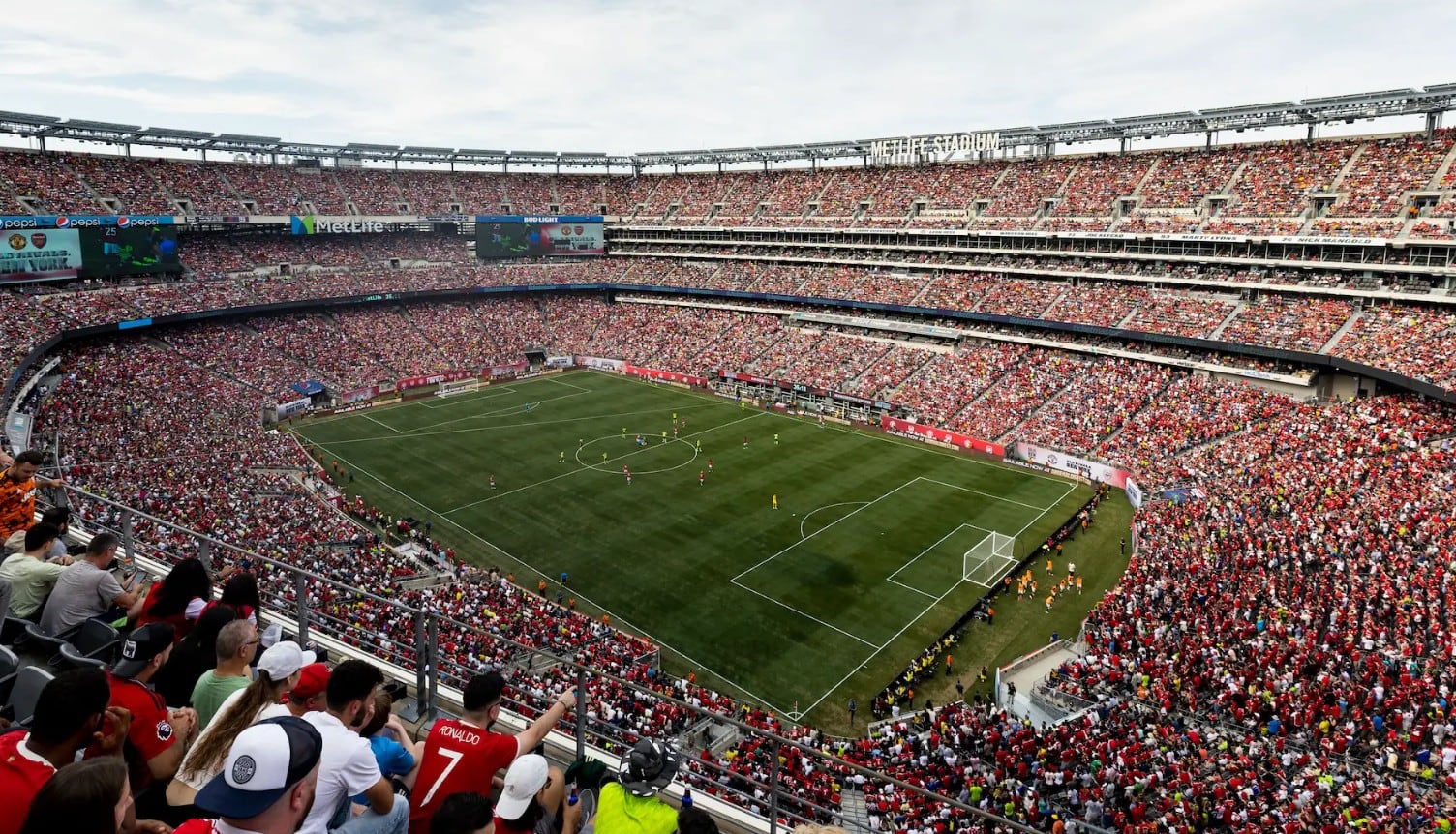 La cancelación o retraso de partidos por condiciones meteorológicas podría generar pérdidas millonarias y reembolsos masivos
(crédito Conmebol)