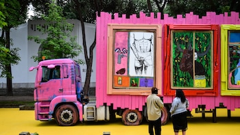 La Bienal de Venecia afronta el desafío de renovar el arte contemporáneo en una edición polémica y desordenada
