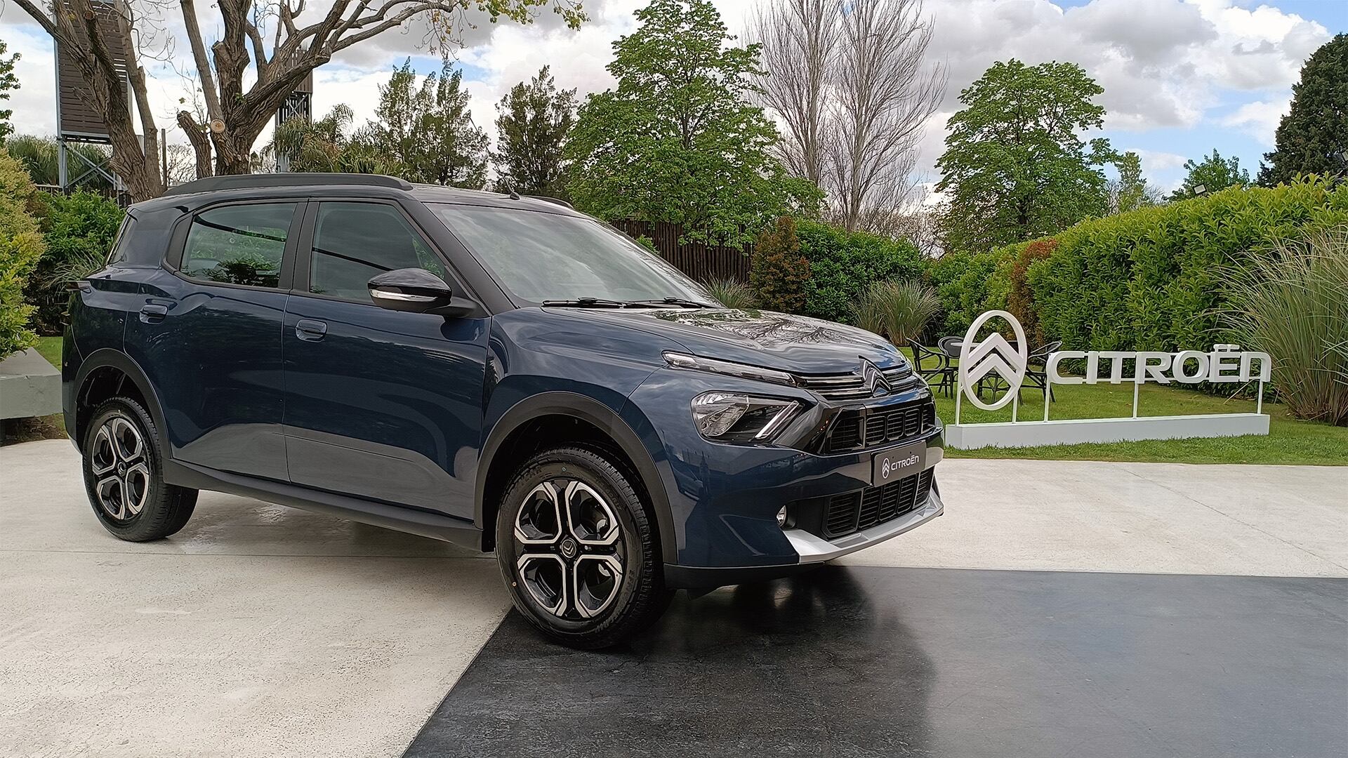 Citroën Aircross. Es un auténtico B-SUV que incluye una versión con tres filas de asientos