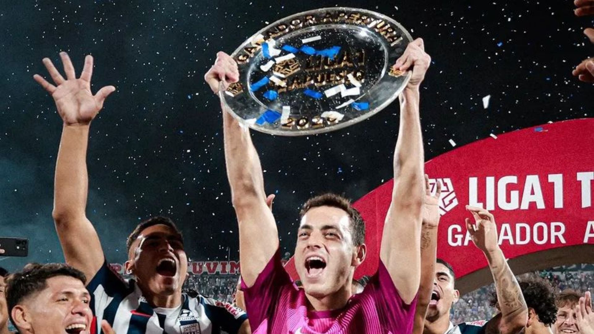 Alejandro Duarte festejando la coronación de Alianza Lima en el Torneo Apertura 2026. - Crédito: Marcel Sandoval