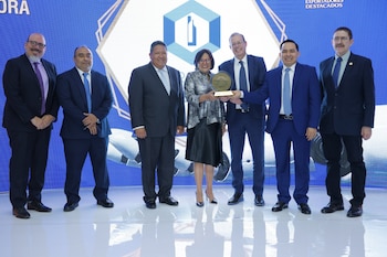 La COEXPORT entregó ayer por la noche el premio Innovación Exportadora a
Inversiones Montecarlo reconociendo así su apuesta por la innovación y el desarrollo de productos de alto valor./ (COEXPORT)