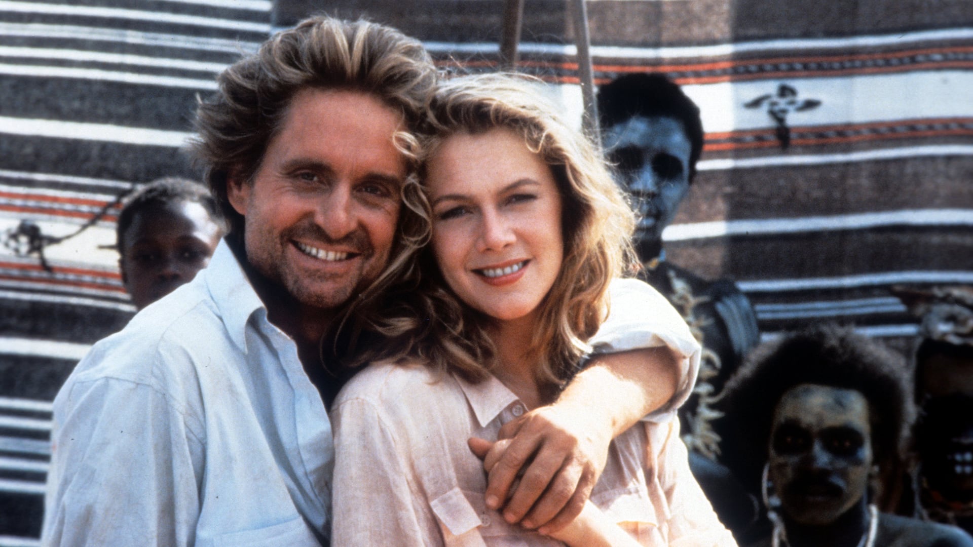 Durante décadas, circularon rumores sobre una relación fuera de cámaras entre Michael Douglas y Kathleen Turner (Photo by 20th Century-Fox)