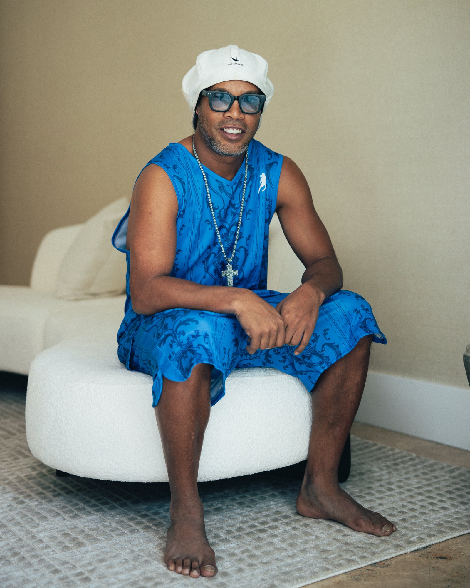 Ronaldinho lanzó su carrera musical, así como su propio sello discográfico,
