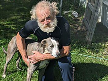 Blue recorrió 6,4 kilómetros para