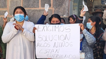 “Queremos vivir”: el clamor que refleja el costo humano de los bloqueos en Bolivia