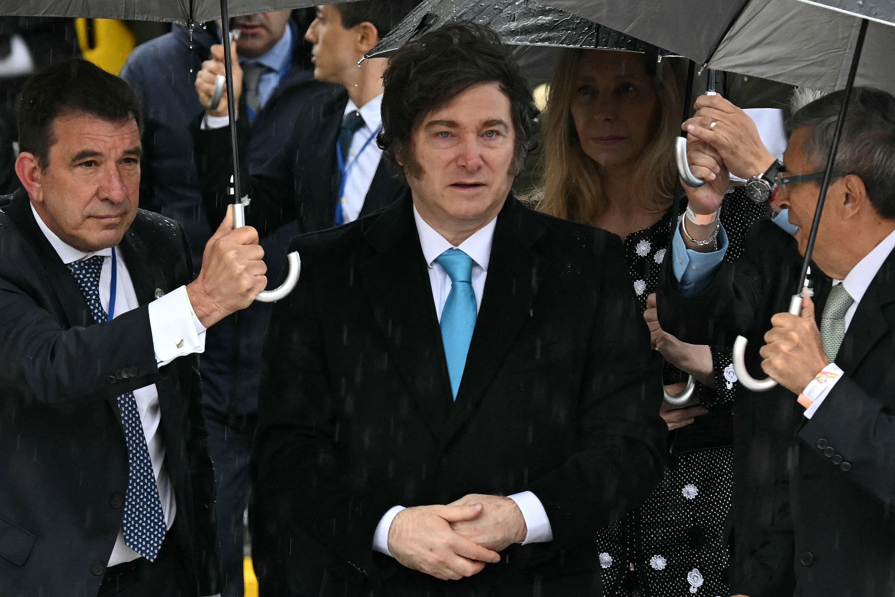 Javier Milei y, detrás, Karina, su hermana y pieza clave de la nueva etapa del Gobiernoo