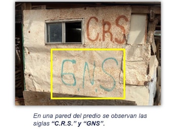 Pintas localizadas en el predio donde fue encontrado el menor. Crédito: FGJES