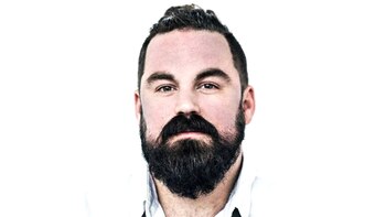 Grant Sabatier, el hombre que pasó de tener 2 dólares en su cuenta de banco a jubilarse a los 30 años