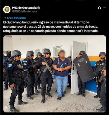 Jefry Josseth Guardado Herrera fue trasladado bajo custodia policial tras ser expulsado de Guatemala y entregado a las autoridades hondureñas en la frontera de Corinto. (FOTO: X)