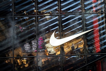 Nike cerró 11 tiendas en Estados Unidos durante julio y aplicó recortes en Texas, Nueva Jersey, Illinois, Carolina del Norte, Georgia, Florida, Missouri, Maryland, Kentucky y California (REUTERS/Eduardo Munoz/File Photo)