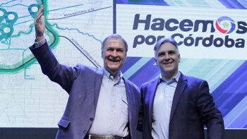 El intendente de Córdoba capital, Martín Llaryola, con el gobernador Juan Schiaretti (Twiiter: @MartinLlaryora)