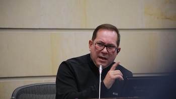 Presidente del Senado aseguró que Abelardo de la Espriella puede posesionarse en una guarnición militar: explicó qué debe hacer