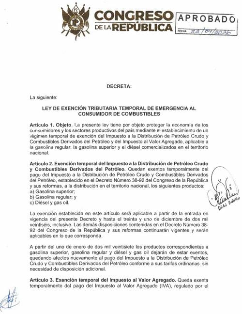 Un documento oficial del Congreso de la República establece la exención temporal de impuestos a la distribución de gasolina y diésel. (Redes Sociales)