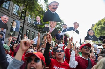 La presidenta de la Comisión