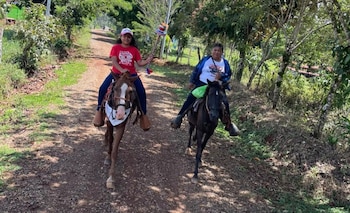 La Antorcha llegó a caballo a comunidades indígenas de Costa Rica Cortesía: MEP