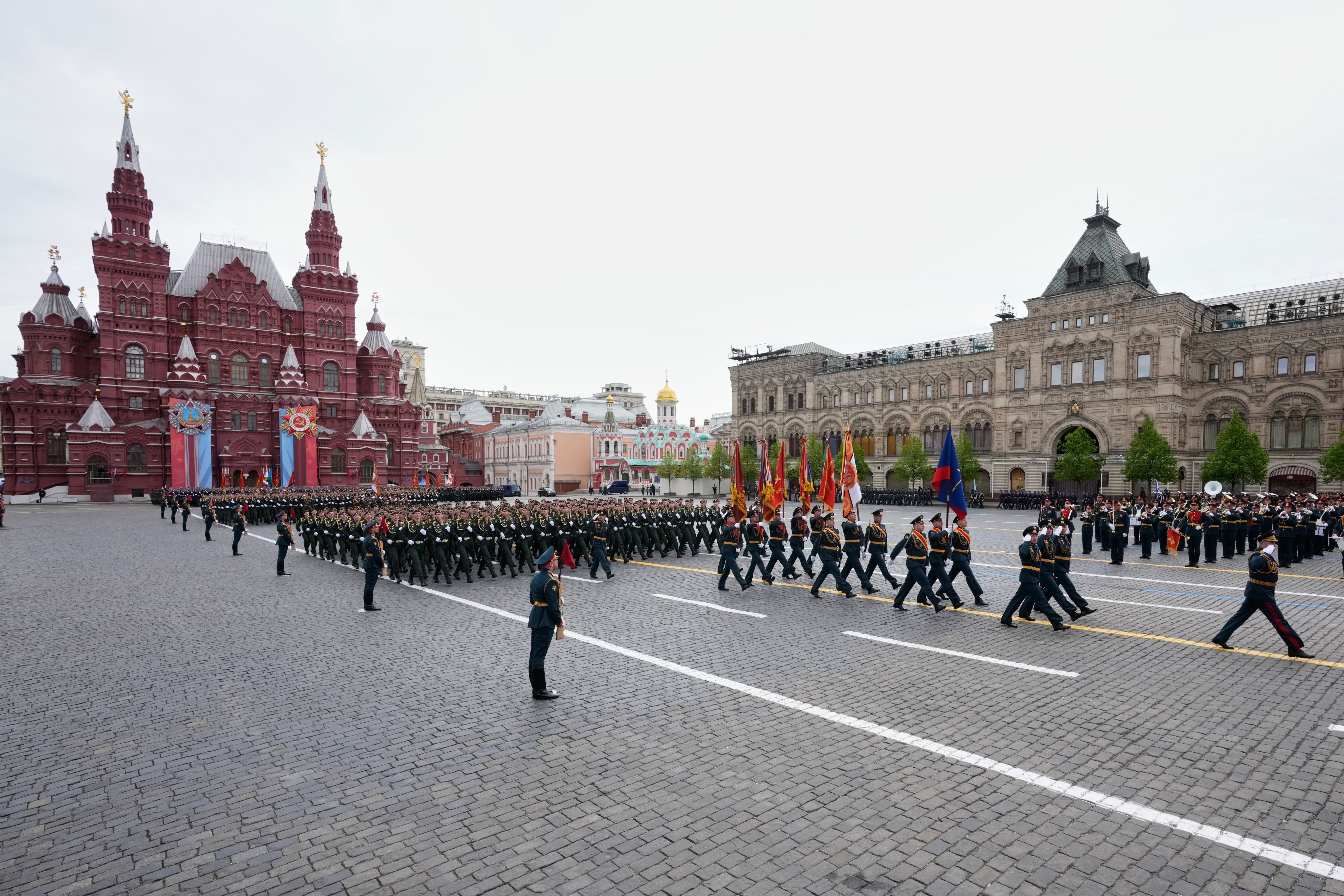 Militares rusos marchan durante el desfile del Día de la Victoria en Moscú, el sábado 9 de mayo de 2026, en la conmemoración del 81er aniversario de la victoria de la Unión Soviética sobre la Alemania nazi en la II Guerra Mundial (AP/Pavel Bednyakov)