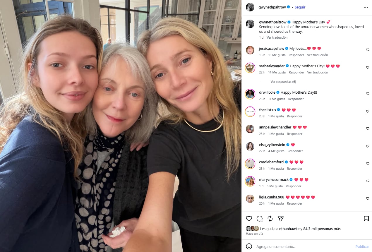 La actriz compartió una fotografía junto a su hija Apple Martin y su madre Blythe Danner para celebrar el Día de la Madre (Instagram)