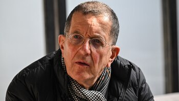 El escultor británico Antony Gormley