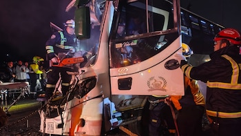 Accidente entre dos buses dejó