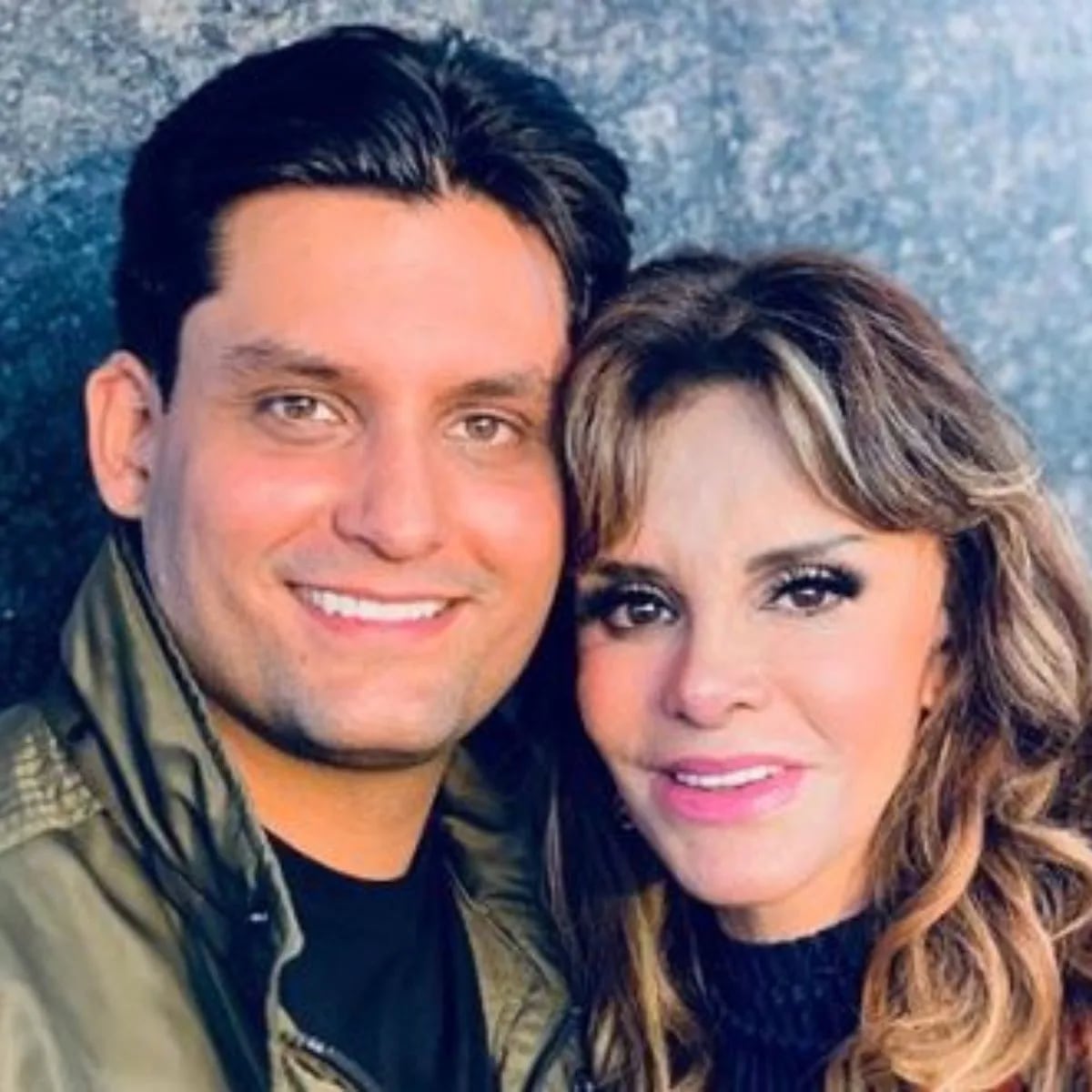 Lucía Méndez y su hijo Pedro Antonio Torres Méndez atraviesan una etapa difícil por el delicado estado de salud de Pedro Torres (Foto: Instagram/@luciamendezof)
