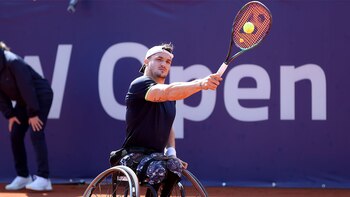 Gustavo Fernández va en búsqueda