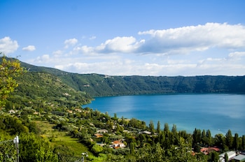 Lago Albano, en Castel Gandolfo,