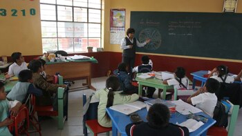 Cada 12 de noviembre, Perú