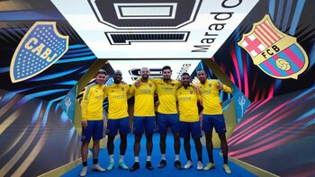 Con los cuatro colombianos, Boca