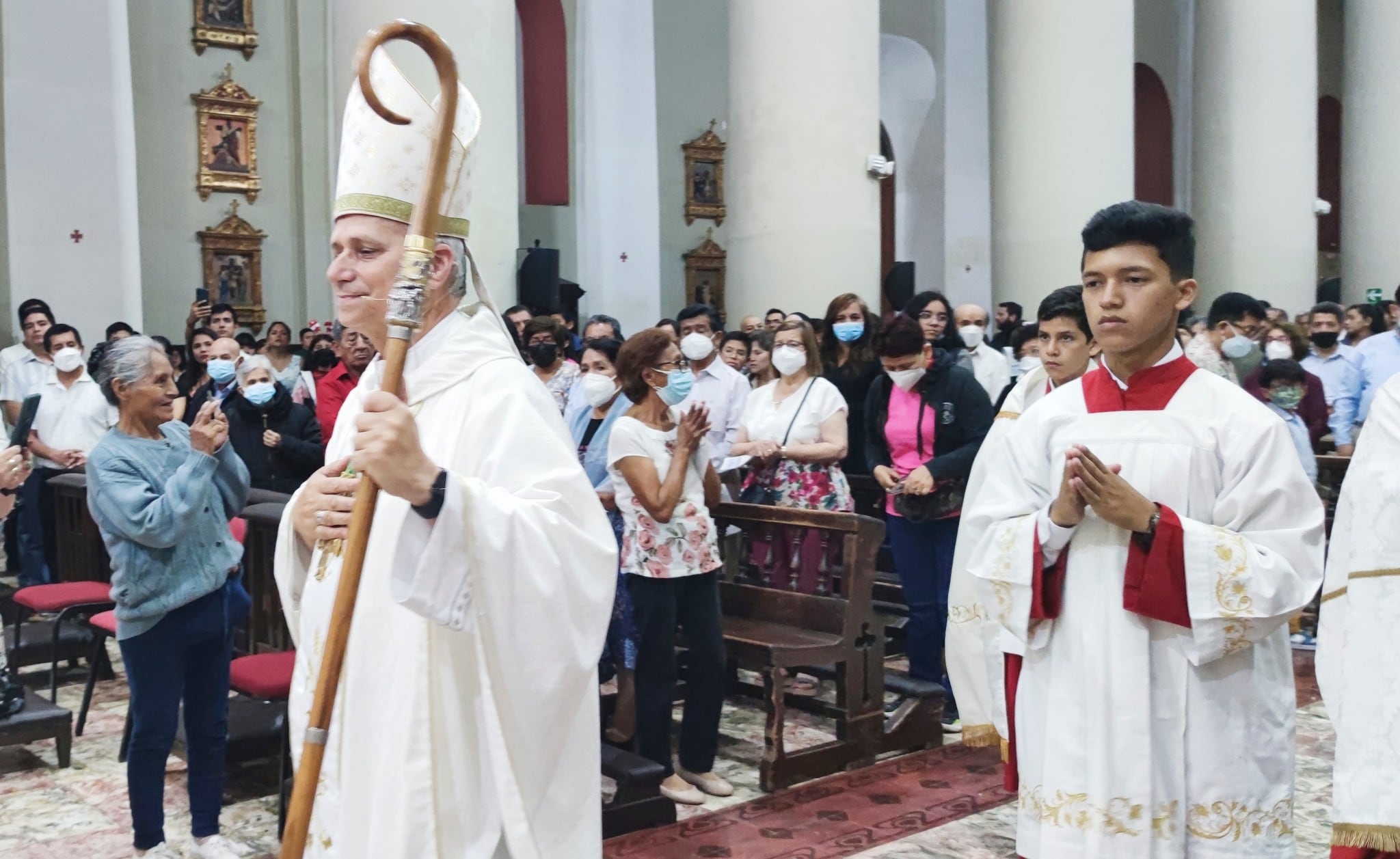 Celebración de la Santa Misa de Navidad. Ofició Mons. Robert Prevost Martínez - Obispo de la Diócesis de Chiclayo.