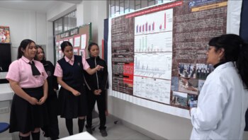 Escolares peruanos reciben asesoría de